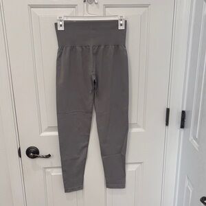 NVGTN Gray Seamless Leggings